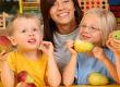 Help Small Children to Eat Fruit and Vegetables